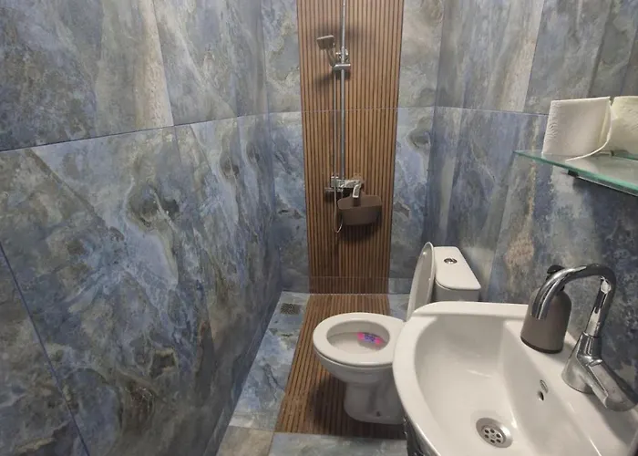 Къща за гости Mihalkat Old Town