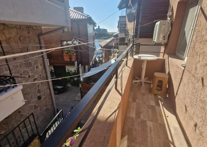 Къща за гости Mihalkat Old Town Созопол